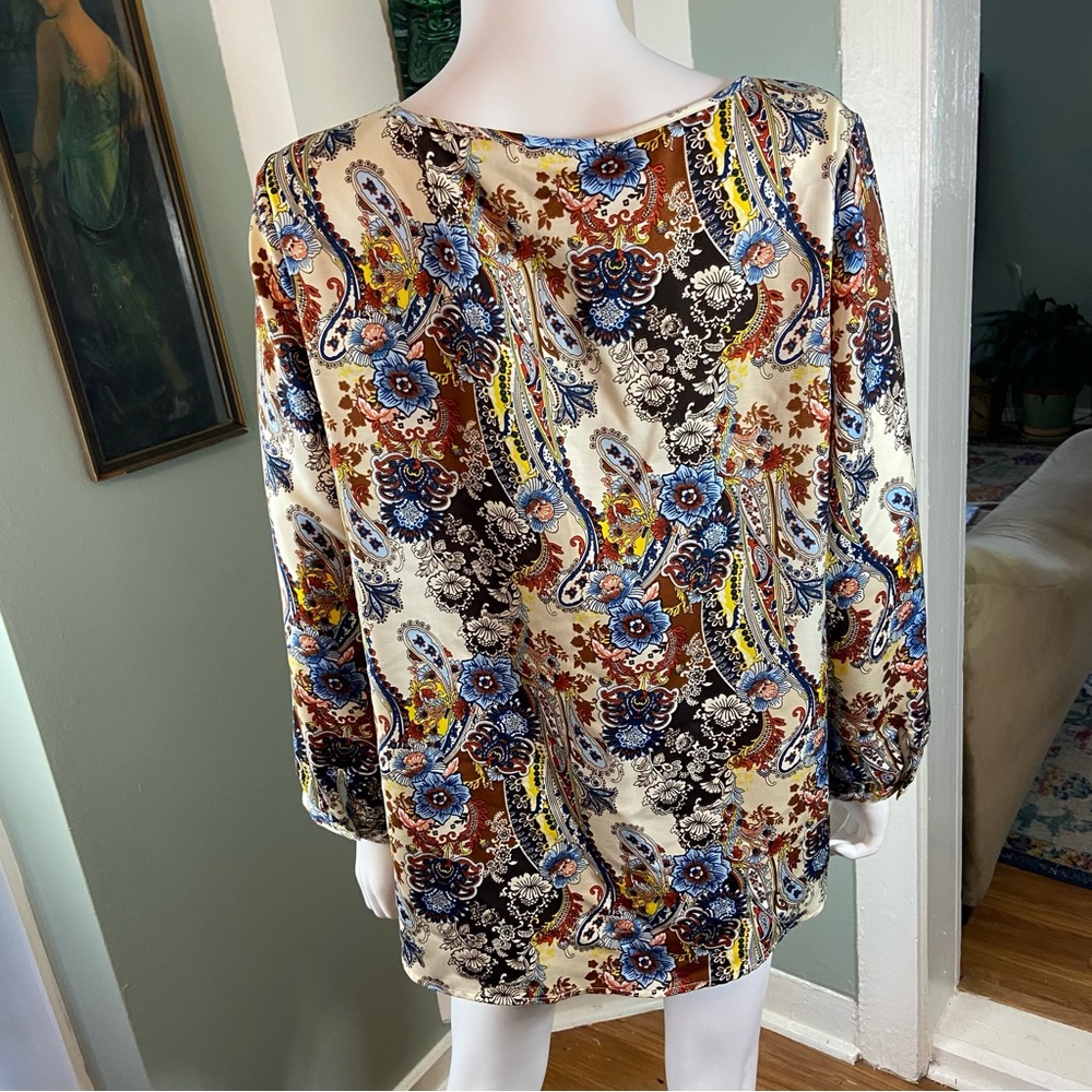 Chico's Sz 2 Ella Pull Over Paisley Floral Keyhole Blouse Top Shirt Size 10 - Picture 6 of 9